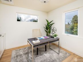 8319 25th Avenue NW, Seattle WA 98117