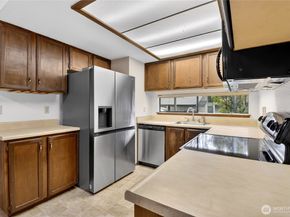 4123 145th Avenue NE, Bellevue WA 98007