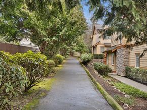 18410 36th Avenue W C, Lynnwood WA 98037