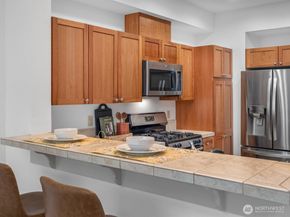 18410 36th Avenue W C, Lynnwood WA 98037