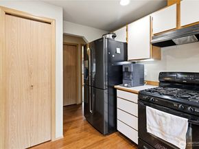 7350 E Raintree Lane, Port Orchard WA 98366