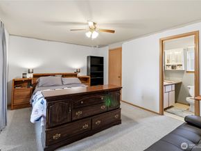 7350 E Raintree Lane, Port Orchard WA 98366