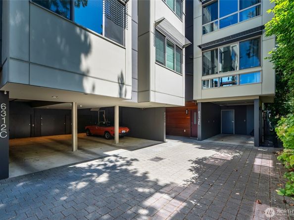 6312 32nd Avenue NW F, Seattle WA 98107