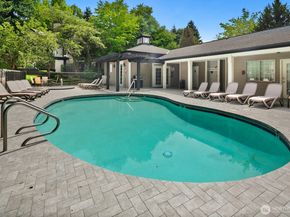 215 9th Street D101, Kirkland WA 98033