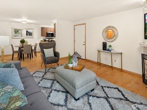 215 9th Street D101, Kirkland WA 98033