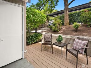 215 9th Street D101, Kirkland WA 98033