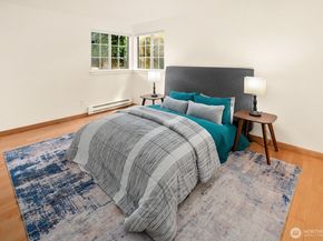 215 9th Street D101, Kirkland WA 98033