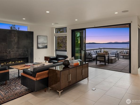 1400 Olympic Way W, Seattle WA 98119