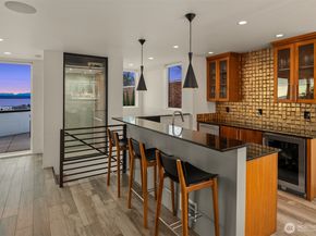 1400 Olympic Way W, Seattle WA 98119