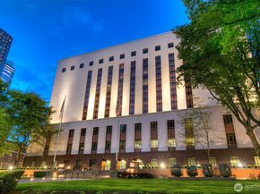 909 5th Avenue 2002, Seattle WA 98164