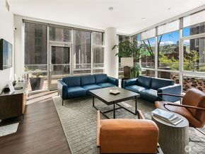 909 5th Avenue 2002, Seattle WA 98164