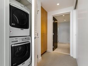 909 5th Avenue 2002, Seattle WA 98164