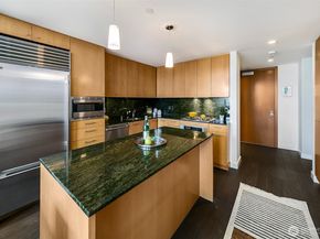 909 5th Avenue 2002, Seattle WA 98164