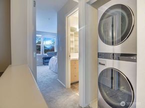 2680 139th Avenue SE 40, Bellevue WA 98005