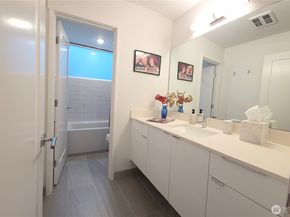 1524 13th Avenue S A, Seattle WA 98144