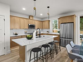 10829 104th Avenue NE, Kirkland WA 98033