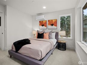 10829 104th Avenue NE, Kirkland WA 98033