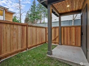 10829 104th Avenue NE, Kirkland WA 98033