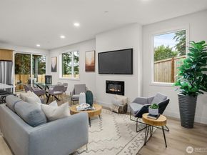 10829 104th Avenue NE, Kirkland WA 98033