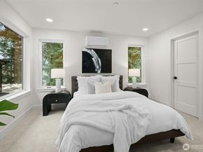 10829 104th Avenue NE, Kirkland WA 98033