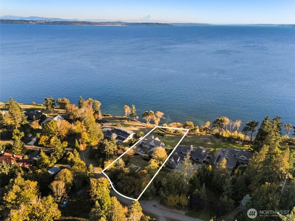 12388 NE Marine View Drive, Kingston WA 98346