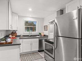 4849 25th Avenue SW, Seattle WA 98106