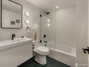 2426 NW 201st Place, Shoreline WA 98177