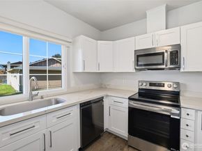 22911 23rd Place S, Des Moines WA 98198