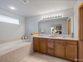 15405 35th Avenue W 34H, Lynnwood WA 98037