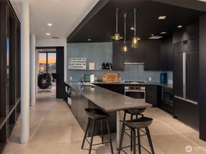 590 1st Avenue S 702, Seattle WA 98104