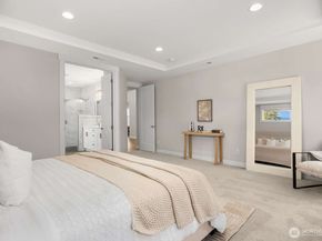 5541 Skyfall Place NW, Bremerton WA 98312