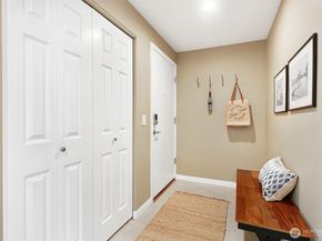 2618 4th Avenue N 504, Seattle WA 98109