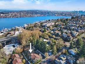 2618 4th Avenue N 504, Seattle WA 98109