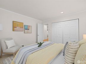4202 Factoria Blvd SE D2, Bellevue WA 98006