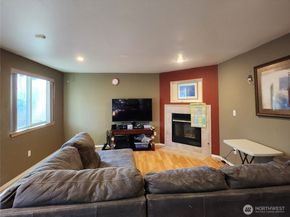 3930 205th Place SW, Lynnwood WA 98036