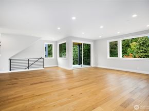 13105 SE 19th Court, Bellevue WA 98005