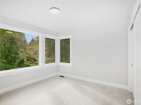 13105 SE 19th Court, Bellevue WA 98005