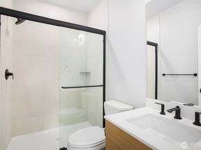 13105 SE 19th Court, Bellevue WA 98005