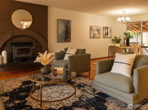 17529 Brook Boulevard, Bothell WA 98012