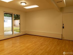 17529 Brook Boulevard, Bothell WA 98012