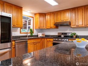 17529 Brook Boulevard, Bothell WA 98012