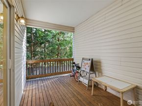 5705 200th Street SW D, Lynnwood WA 98036