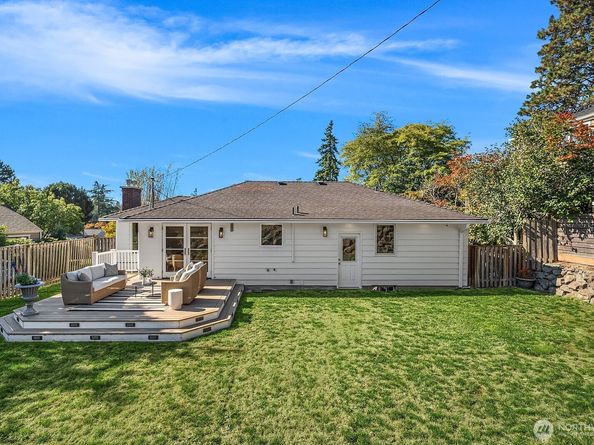 5606 59th Avenue NE, Seattle WA 98105