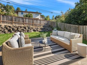 5606 59th Avenue NE, Seattle WA 98105