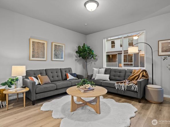 7027 Rainier Drive A, Everett WA 98203
