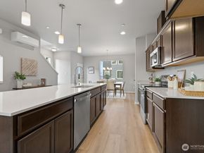 7027 Rainier Drive A, Everett WA 98203