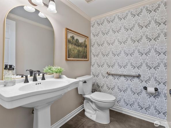 12628 72nd Avenue NE, Kirkland WA 98034