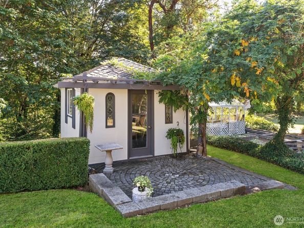 12628 72nd Avenue NE, Kirkland WA 98034