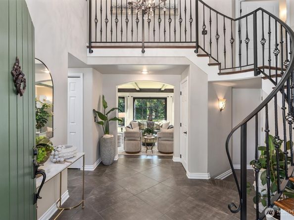 12628 72nd Avenue NE, Kirkland WA 98034