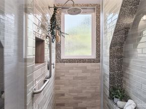 12628 72nd Avenue NE, Kirkland WA 98034